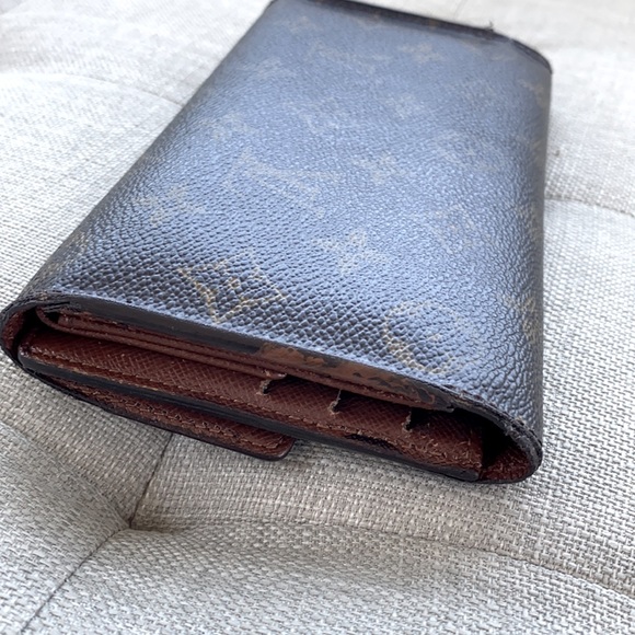 Vintage LV Monogram Sarah Wallet - Picture 4 of 8